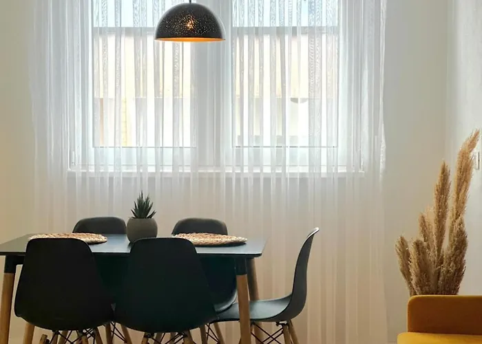 Smart - Elegant